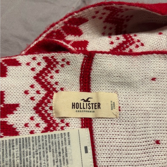 Hollister Hco Betty's Knit Hat & Eternity Scarf Set - Picture 4 of 5